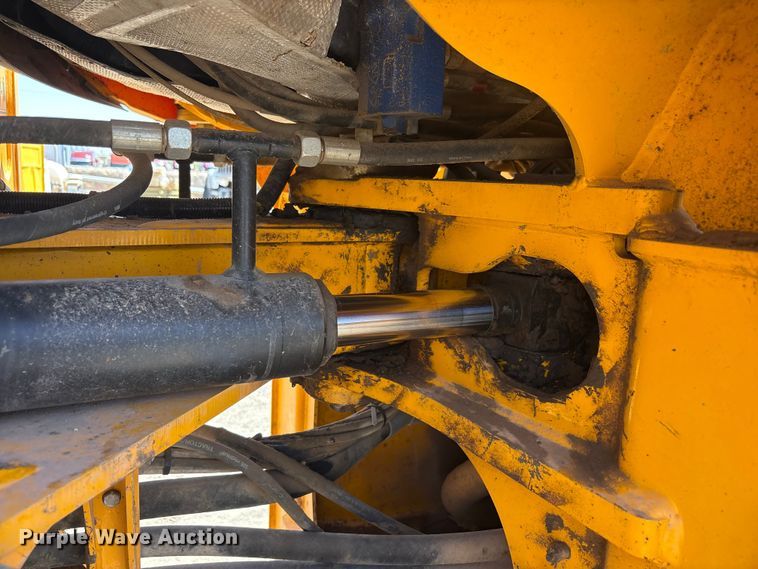image for item FC2346 JCB 437 ZX T4F wheel loader
