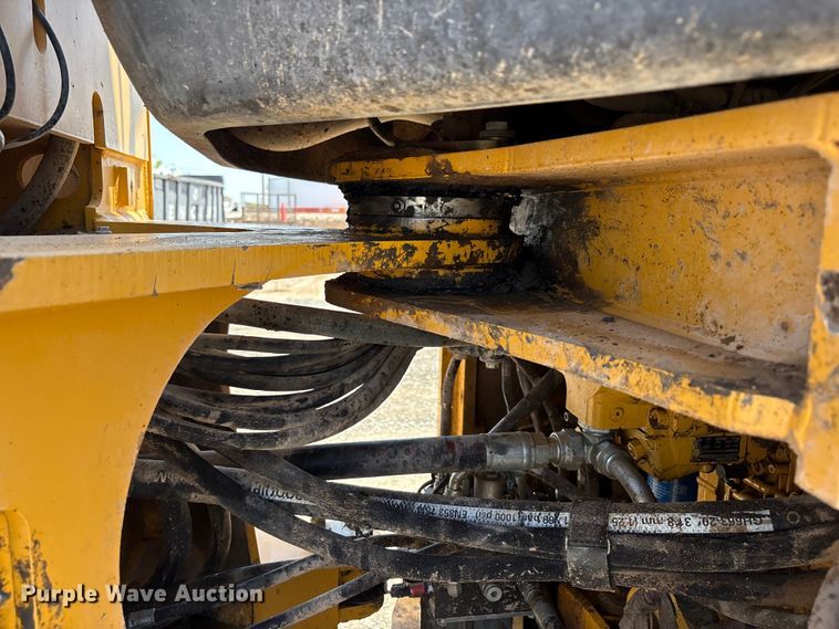 image for item FC2347 2015 John Deere 644K wheel loader
