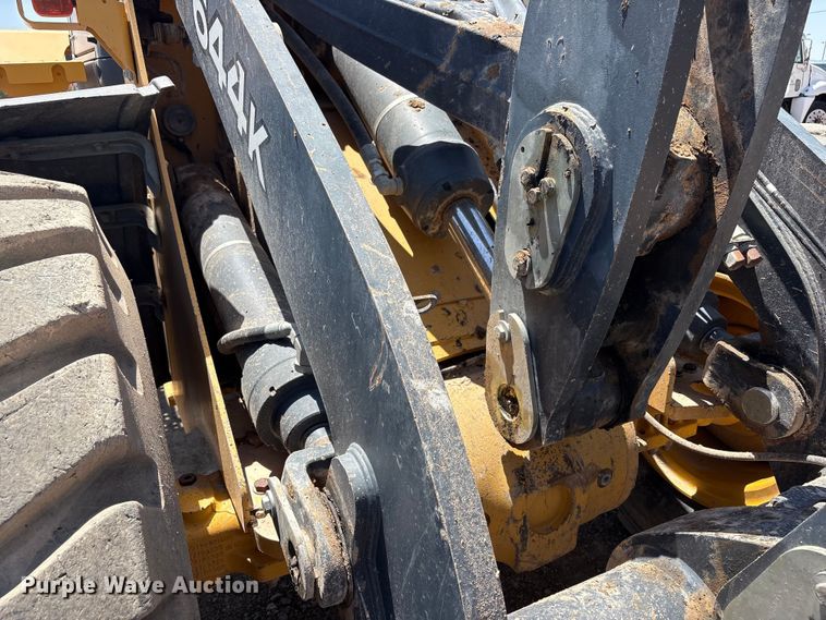 image for item FC2347 2015 John Deere 644K wheel loader