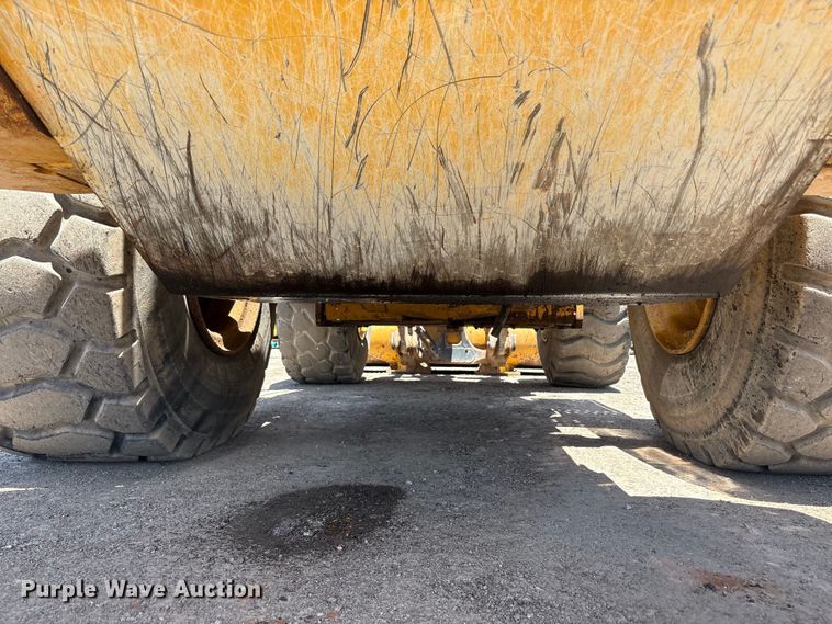 image for item FC2347 2015 John Deere 644K wheel loader