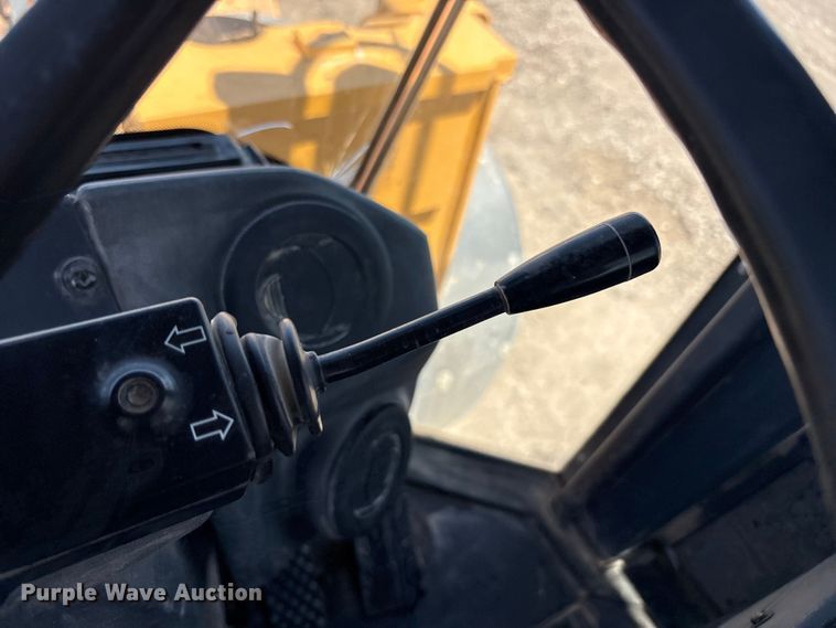 image for item FC2347 2015 John Deere 644K wheel loader