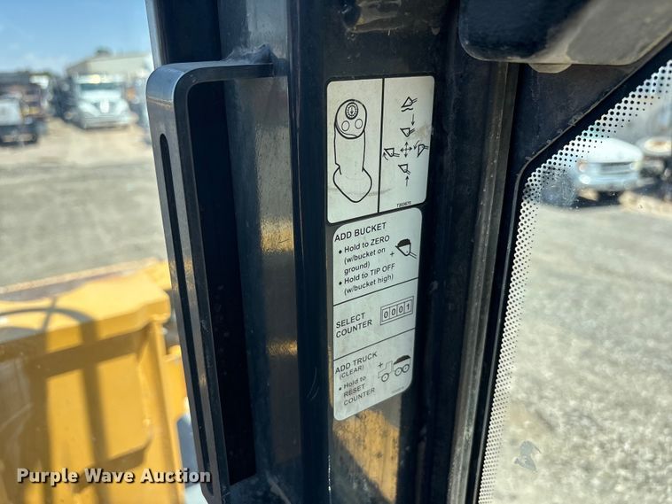 image for item FC2347 2015 John Deere 644K wheel loader