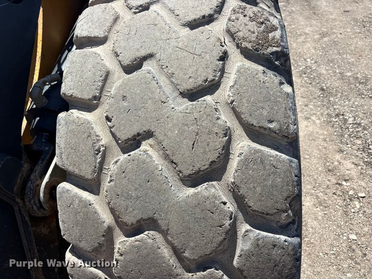 image for item FC2347 2015 John Deere 644K wheel loader