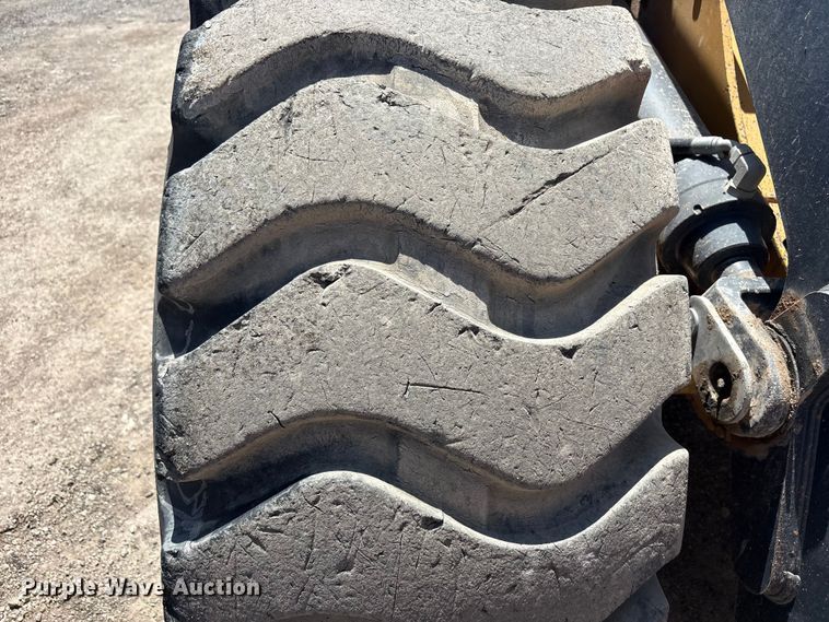 image for item FC2347 2015 John Deere 644K wheel loader
