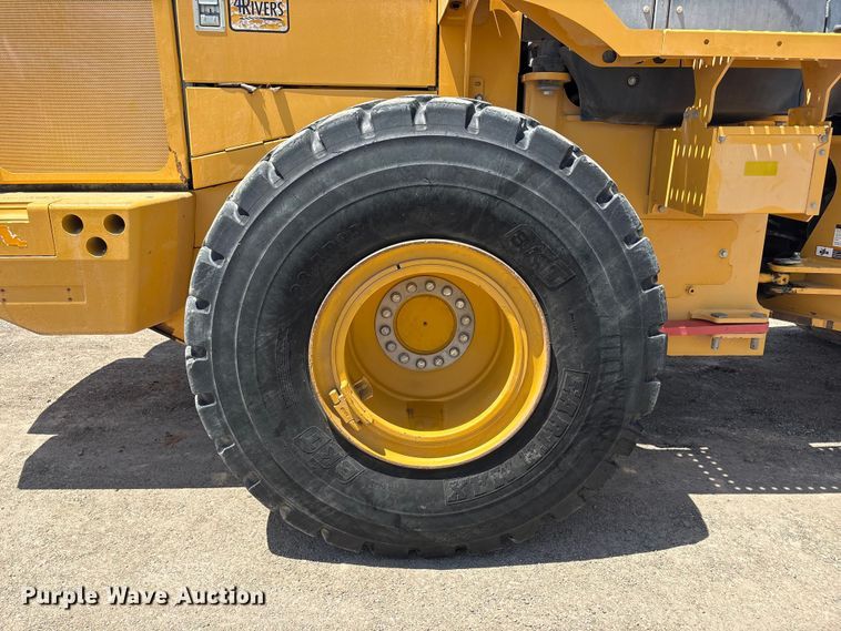 image for item FC2347 2015 John Deere 644K wheel loader