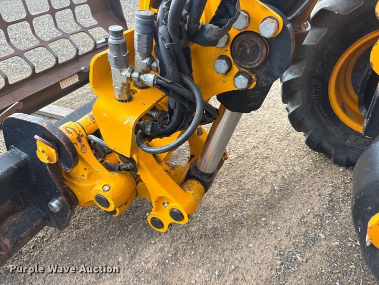 image for item FC2378 2010 JCB Loadall 527-55 4WS telehandler