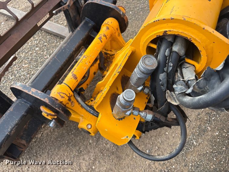 image for item FC2378 2010 JCB Loadall 527-55 4WS telehandler
