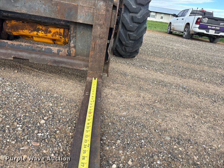 image for item FC2378 2010 JCB Loadall 527-55 4WS telehandler