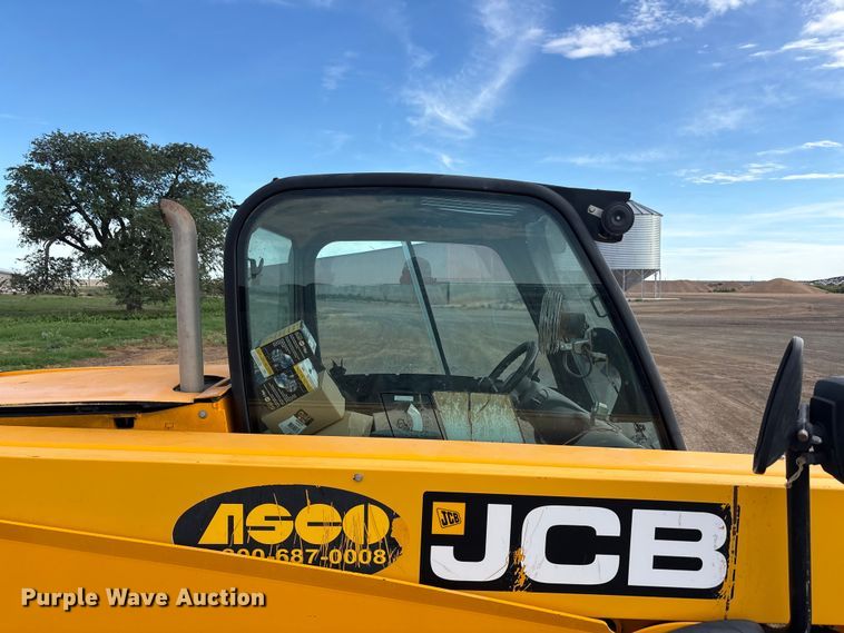 image for item FC2378 2010 JCB Loadall 527-55 4WS telehandler