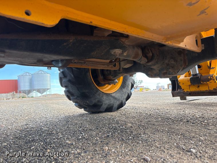 image for item FC2378 2010 JCB Loadall 527-55 4WS telehandler