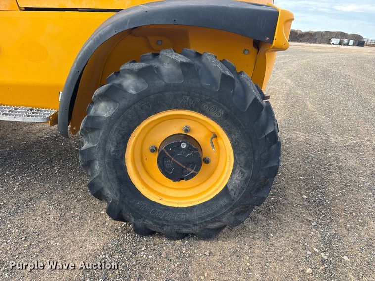 image for item FC2378 2010 JCB Loadall 527-55 4WS telehandler