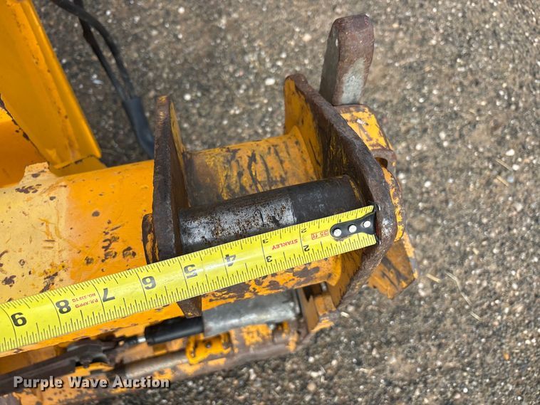 image for item FC2379 2014 JCB Loadall 550-80 telehandler