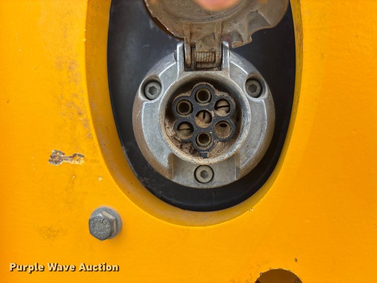 image for item FC2379 2014 JCB Loadall 550-80 telehandler