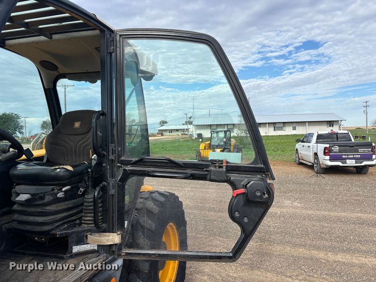 image for item FC2379 2014 JCB Loadall 550-80 telehandler