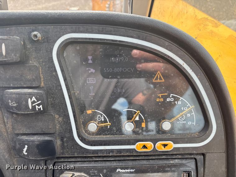 image for item FC2379 2014 JCB Loadall 550-80 telehandler