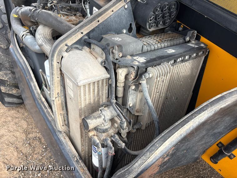 image for item FC2379 2014 JCB Loadall 550-80 telehandler