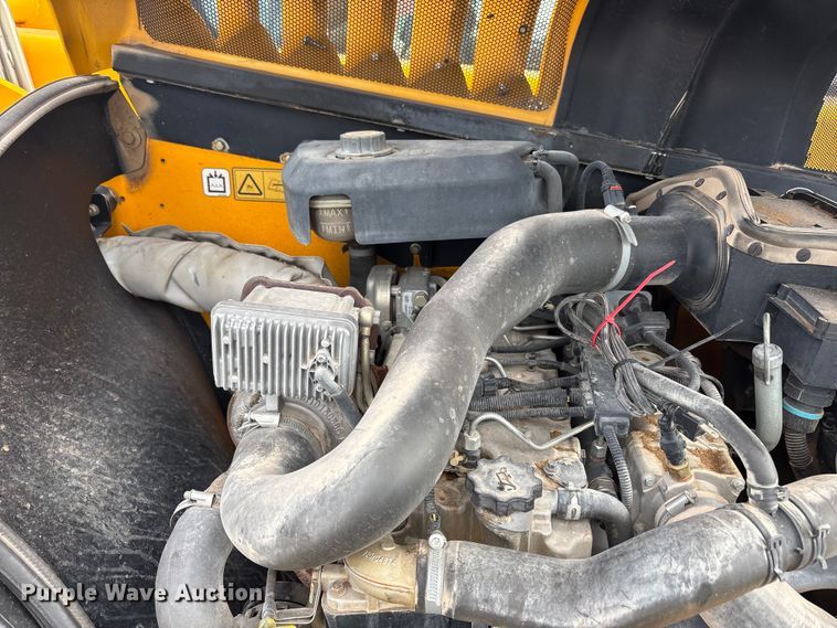 image for item FC2379 2014 JCB Loadall 550-80 telehandler