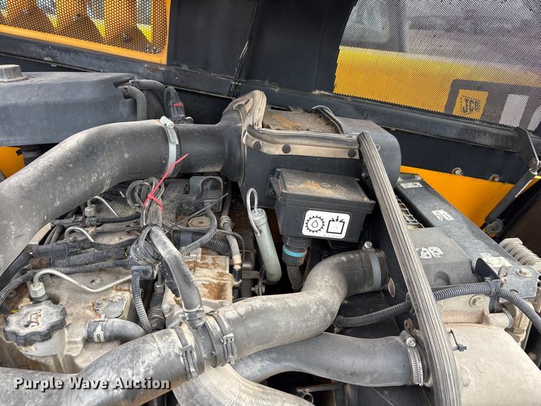 image for item FC2379 2014 JCB Loadall 550-80 telehandler