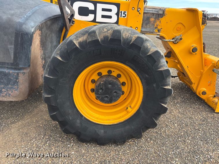 image for item FC2379 2014 JCB Loadall 550-80 telehandler