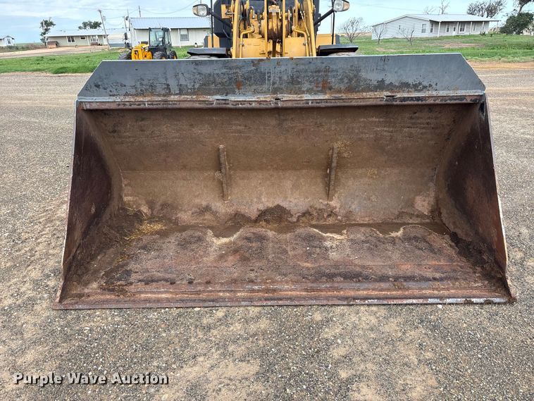 image for item FC2380 2019 Caterpillar 930M wheel loader