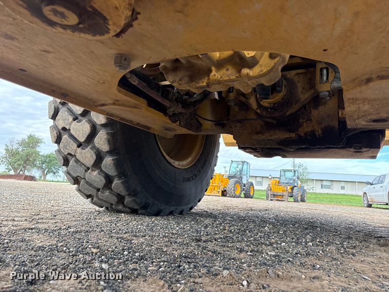 image for item FC2380 2019 Caterpillar 930M wheel loader