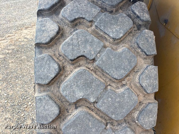 image for item FC2380 2019 Caterpillar 930M wheel loader