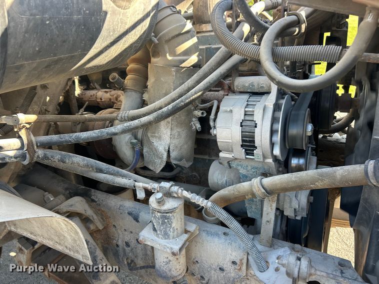 image for item FC2522 2000 International F-4900 fuel truck