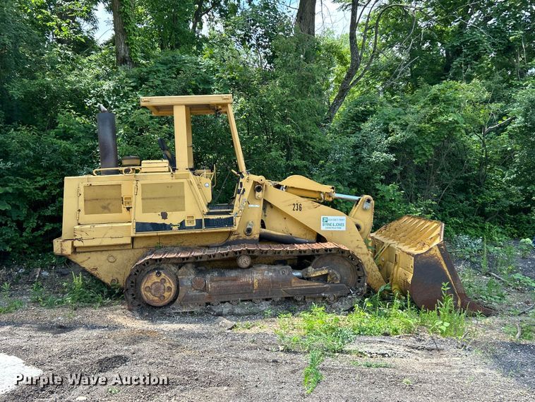 image for item FC2657 1994 Caterpillar 953B track loader