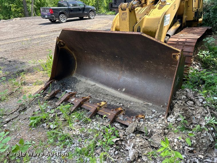 image for item FC2657 1994 Caterpillar 953B track loader