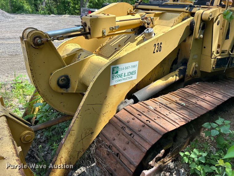 image for item FC2657 1994 Caterpillar 953B track loader