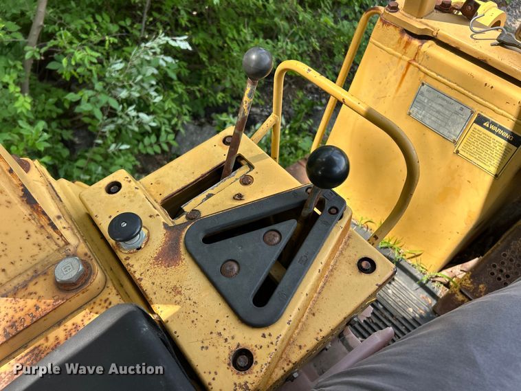 image for item FC2657 1994 Caterpillar 953B track loader