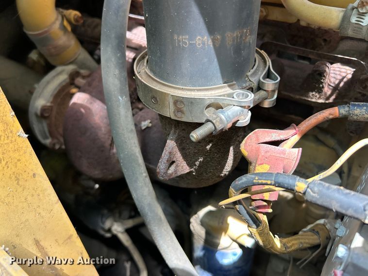 image for item FC2657 1994 Caterpillar 953B track loader