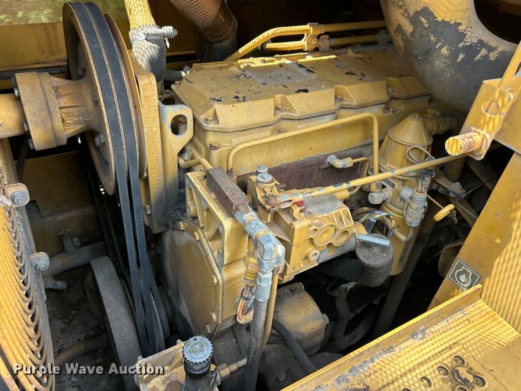 image for item FC2657 1994 Caterpillar 953B track loader