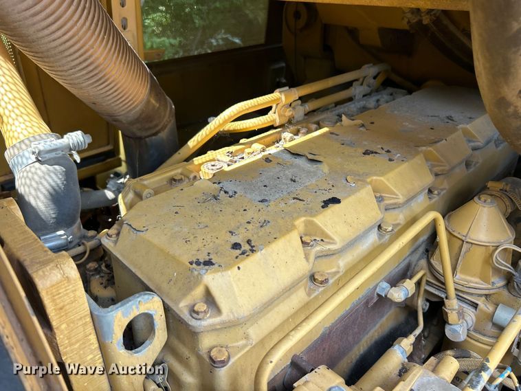 image for item FC2657 1994 Caterpillar 953B track loader