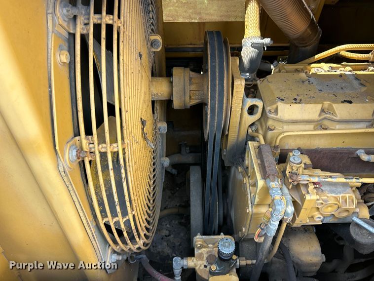 image for item FC2657 1994 Caterpillar 953B track loader