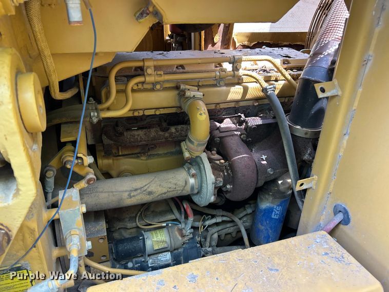 image for item FC2657 1994 Caterpillar 953B track loader