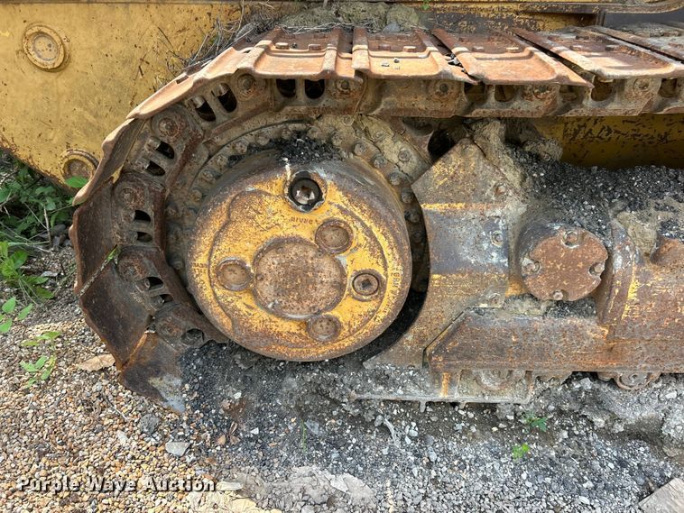 image for item FC2657 1994 Caterpillar 953B track loader