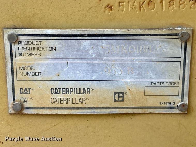 image for item FC2657 1994 Caterpillar 953B track loader