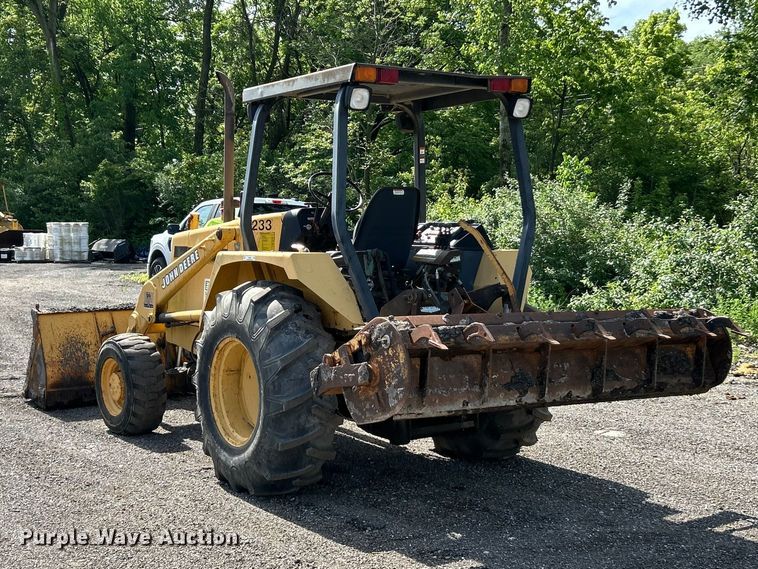 image for item FC2658 1994 John Deere 210C industrial tractor