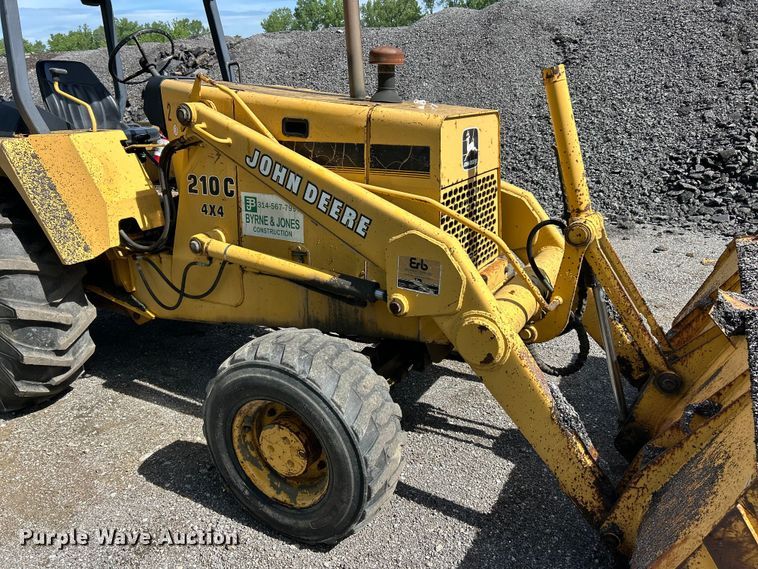 image for item FC2658 1994 John Deere 210C industrial tractor