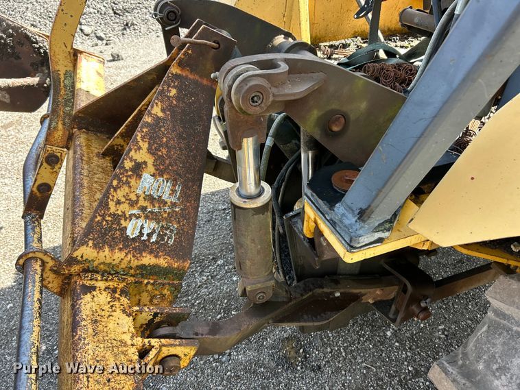 image for item FC2658 1994 John Deere 210C industrial tractor