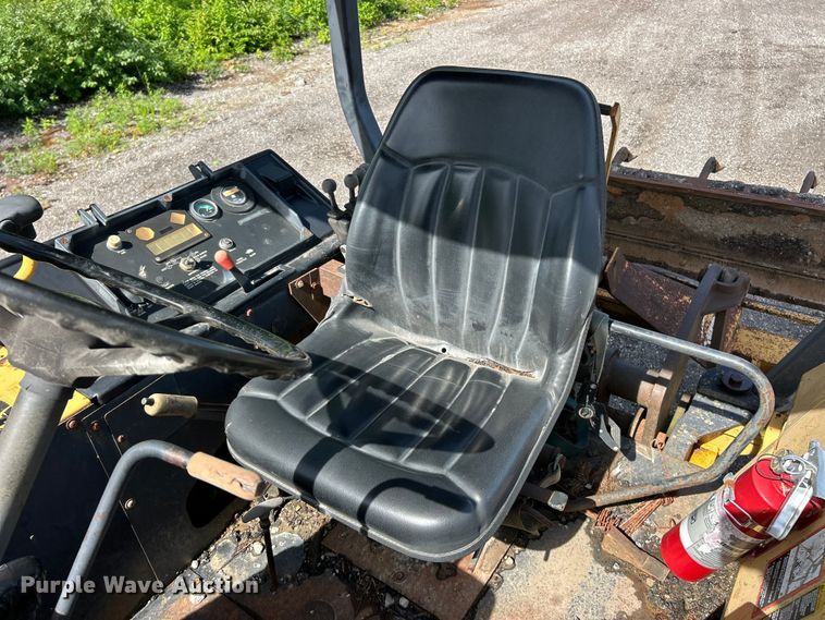 image for item FC2658 1994 John Deere 210C industrial tractor