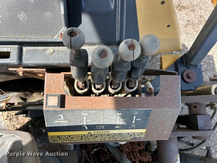 image for item FC2658 1994 John Deere 210C industrial tractor