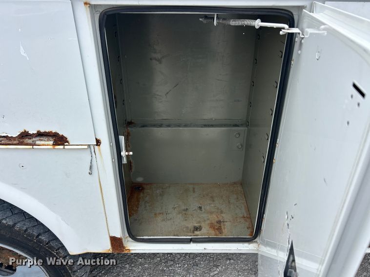 image for item FC2699 2008 GMC C5500 bucket truck