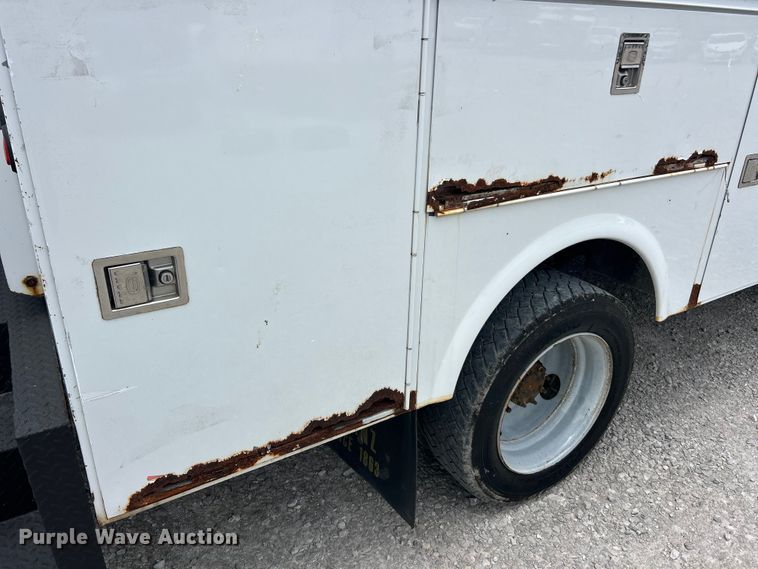 image for item FC2699 2008 GMC C5500 bucket truck