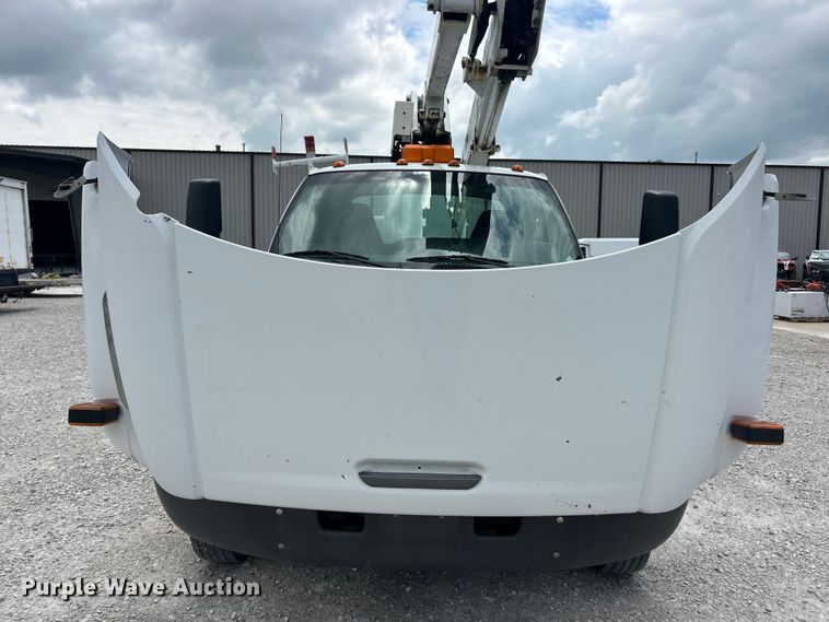 image for item FC2699 2008 GMC C5500 bucket truck