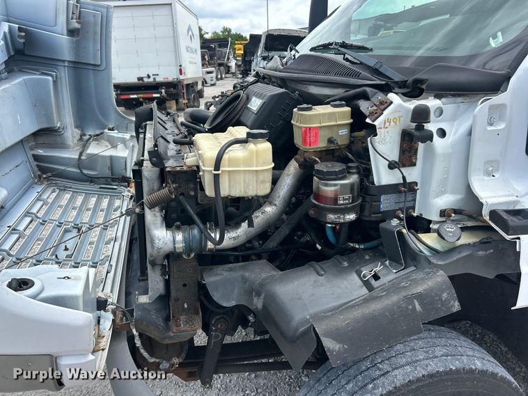 image for item FC2699 2008 GMC C5500 bucket truck