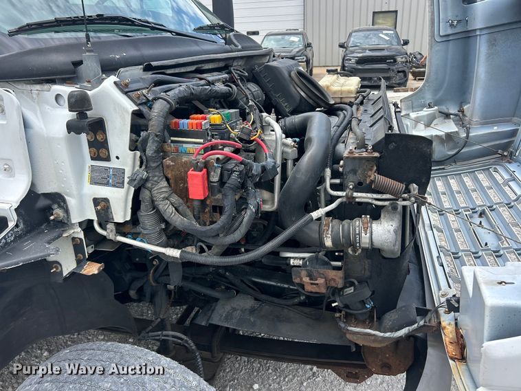 image for item FC2699 2008 GMC C5500 bucket truck