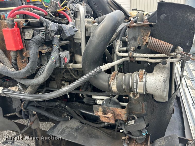 image for item FC2699 2008 GMC C5500 bucket truck