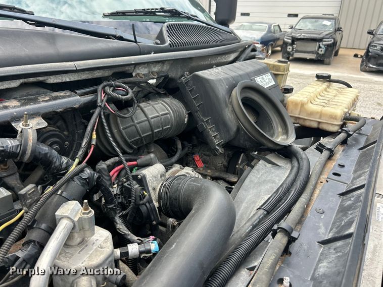image for item FC2699 2008 GMC C5500 bucket truck